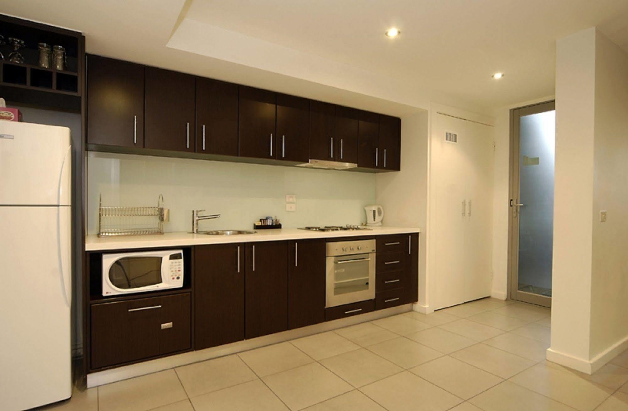 אפולו ביי The Dolphin Apartments מראה חיצוני תמונה